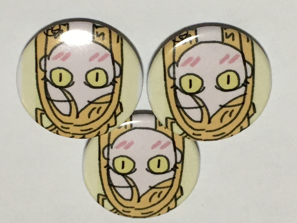 魔除けの缶バッジ(沼津のアレの様なもの)