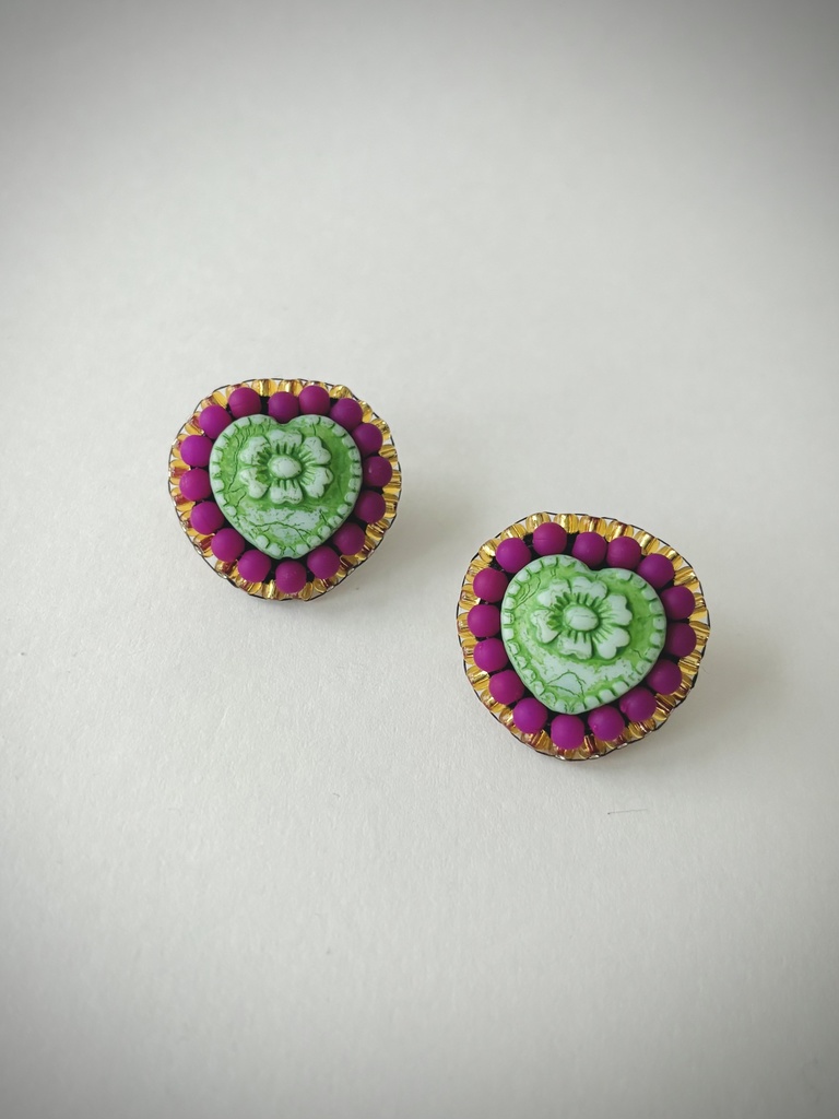 ハートのピアス（グリーン×パープル）