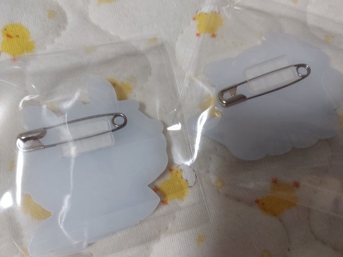 うまれたての午みかちゃん&うまれたての辰宗くんアクキー、アクリルバッジ