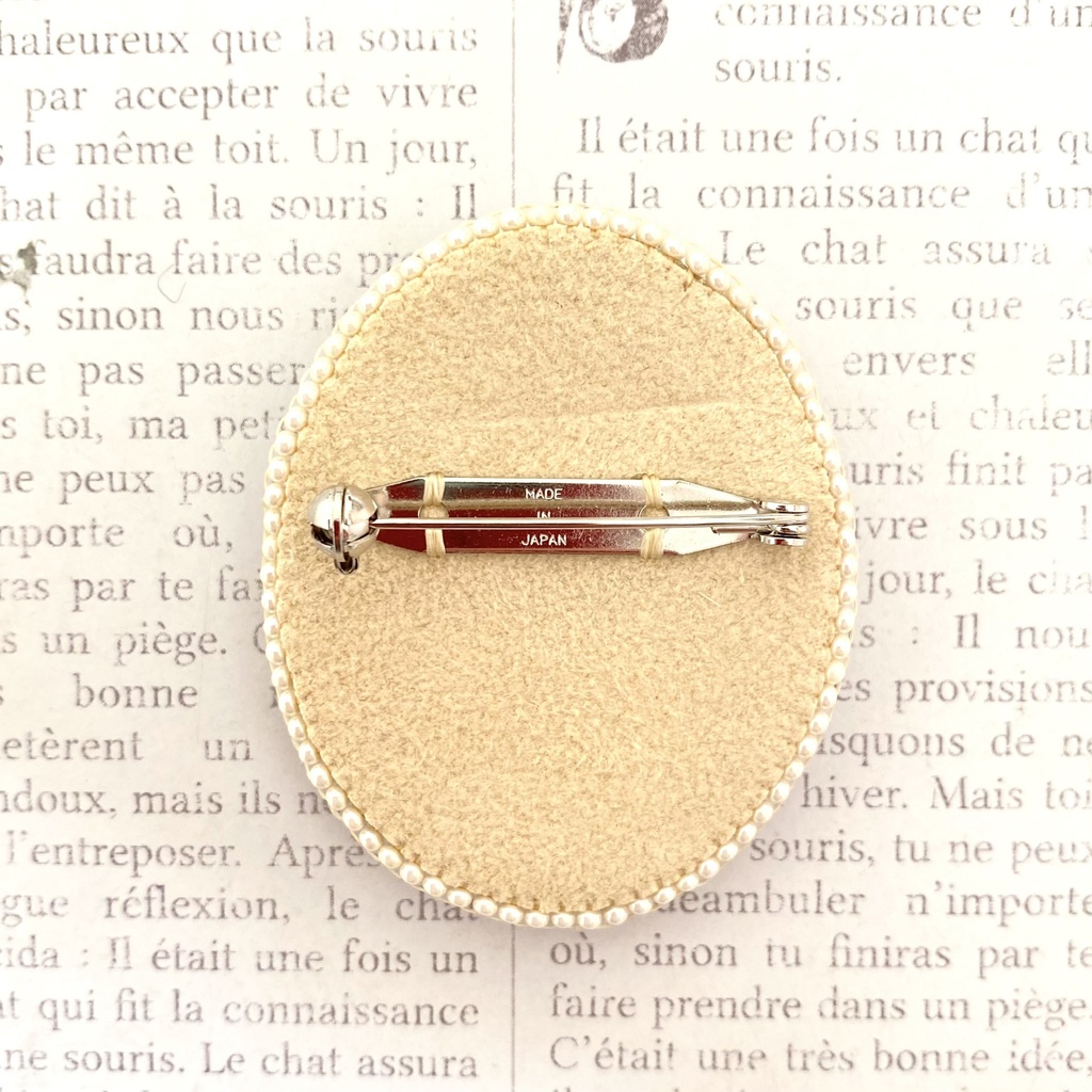 ビーズ刺繍プローチ【カメオ緑No.054】/ Bead Embroidery Brooch