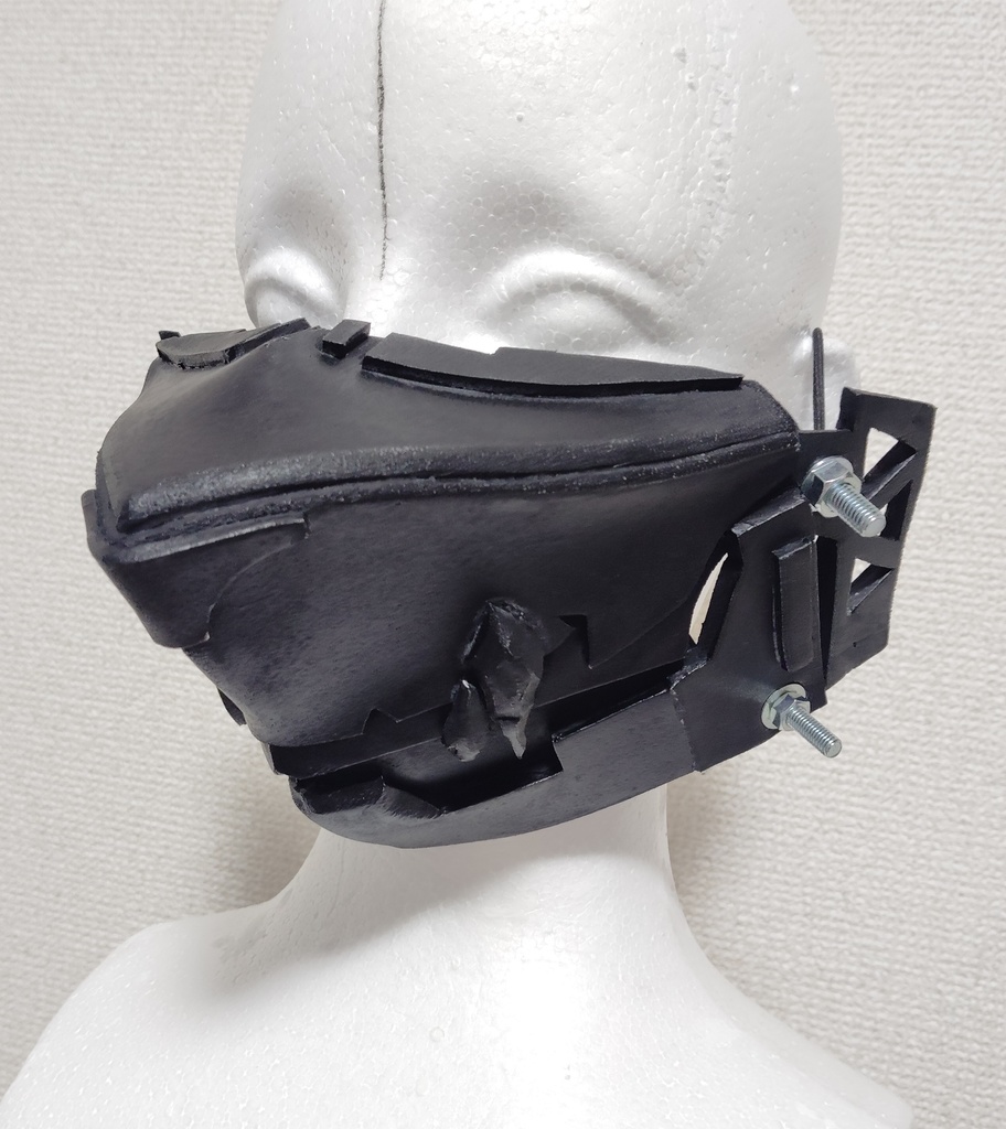 オリジナルハーフマスク『ルナティック・ウルフギア』