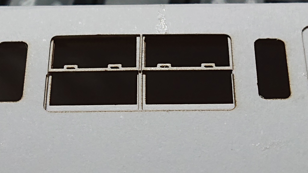 【HO】105系異種前面編成(SW013編成) 2両ペーパーキット