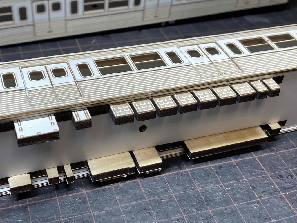 ★営団地下鉄★5000系基本3両ステンレスカー非冷房 戸袋あり ベンチレーター付きペーパーキット インドネシア国鉄