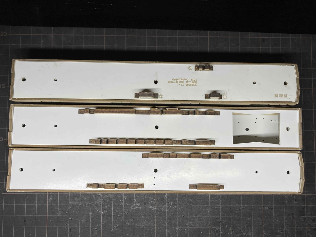 ★営団地下鉄★5000系基本3両ステンレスカー非冷房 戸袋あり ベンチレーター付きペーパーキット インドネシア国鉄