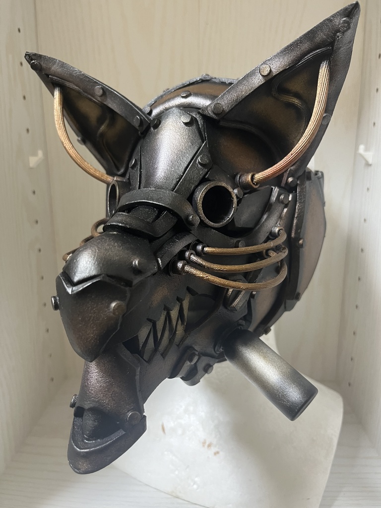 「狼面」