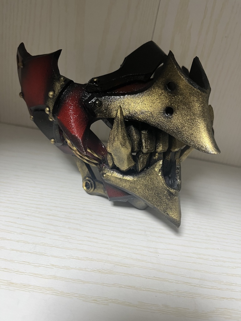 重装顎面装甲《赫》