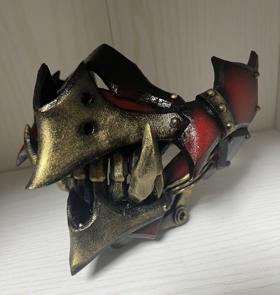 重装顎面装甲《赫》