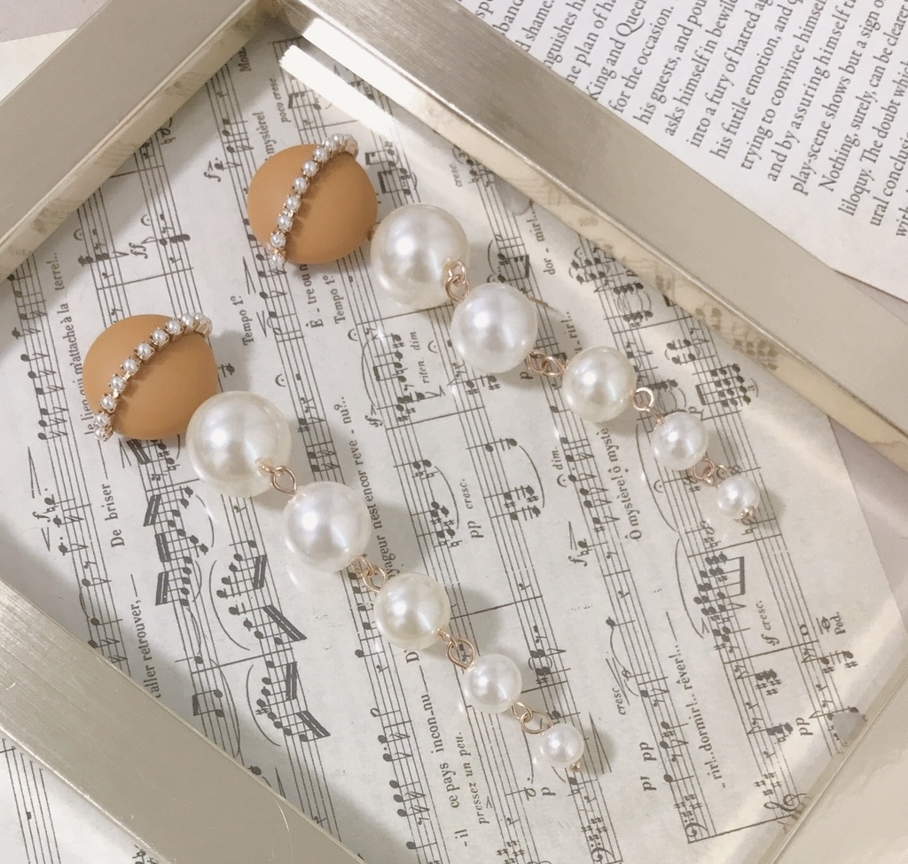 イエローカボションのパールロングアクセサリー