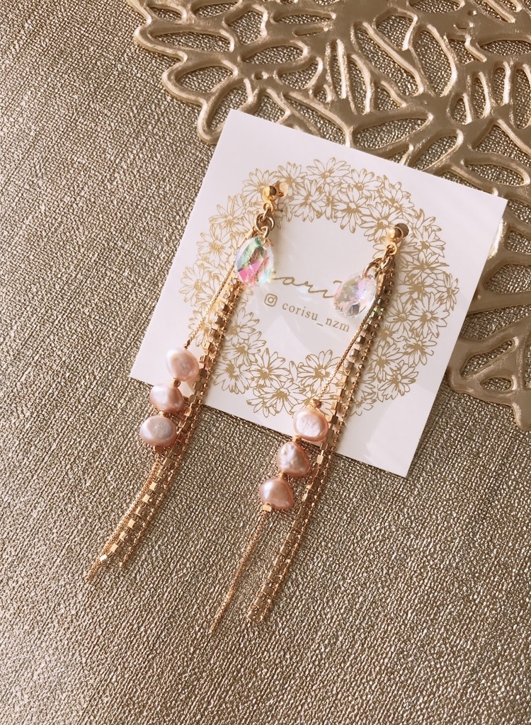 ピンクベージュパールのロングアクセサリー