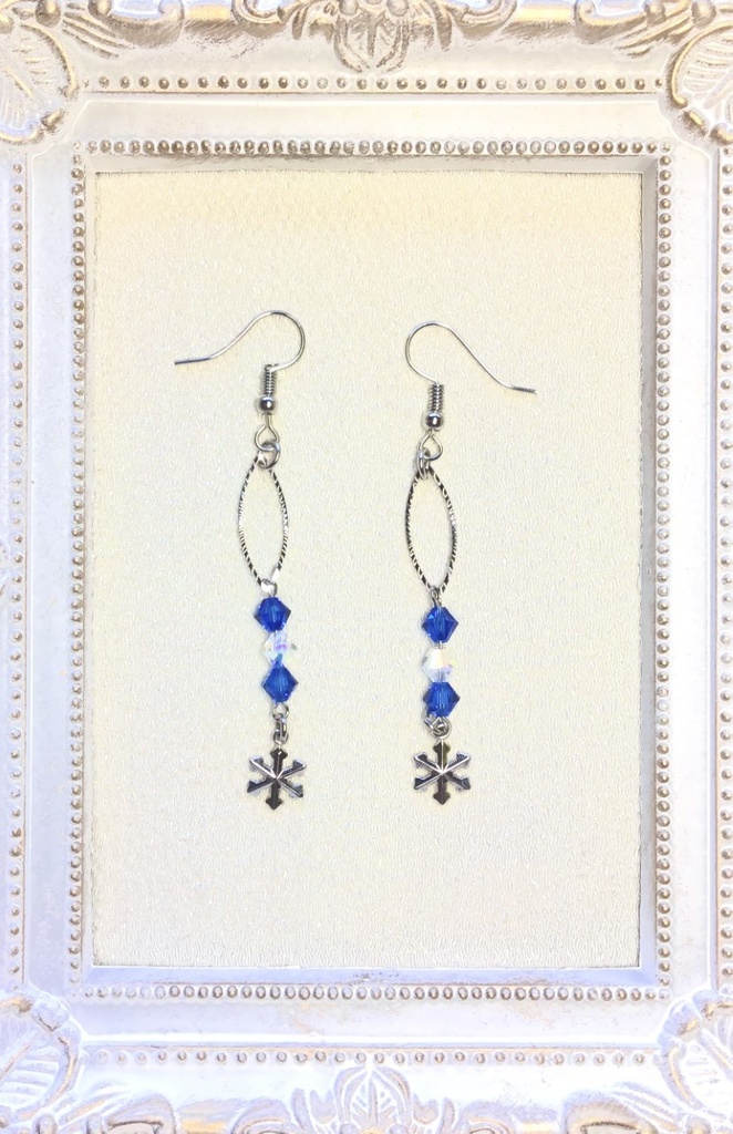 雪の結晶　ピアス