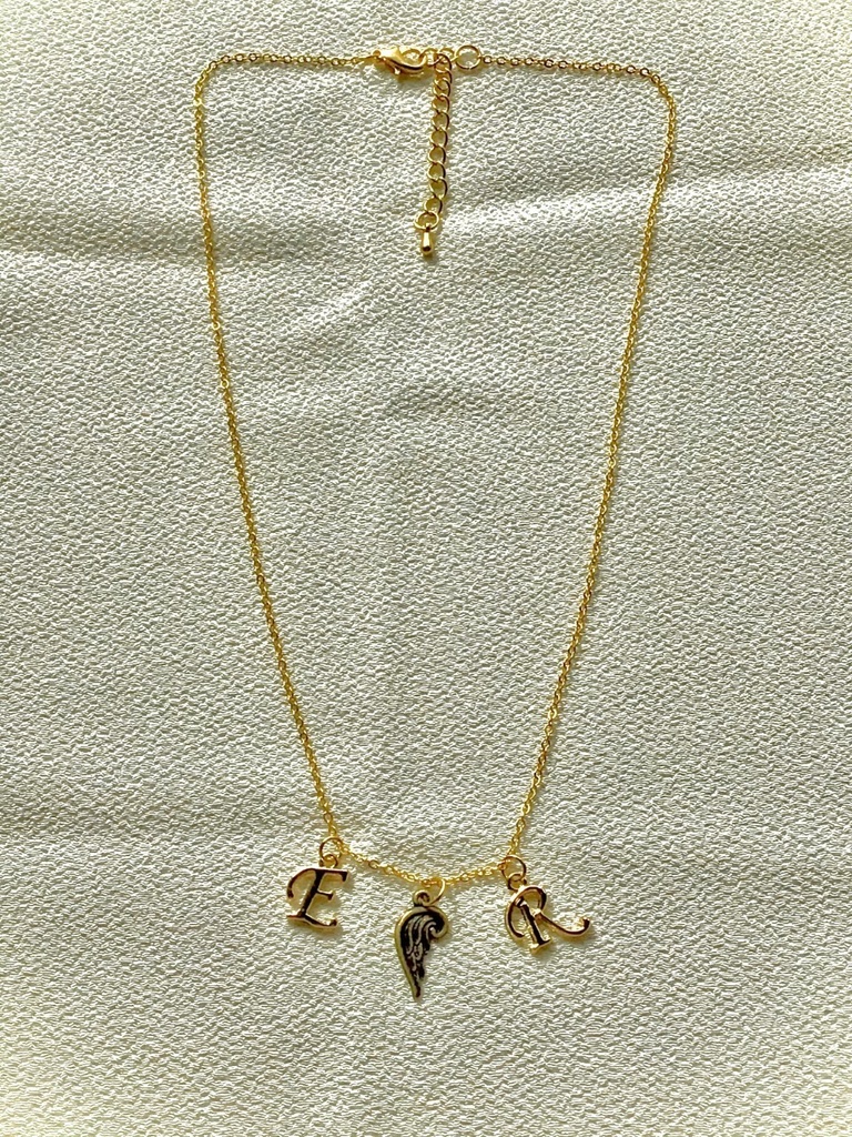 エルリイメージネックレス
