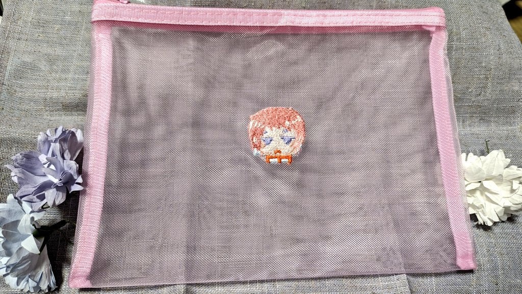 【非匿名発送】刺繍メッシュポーチ