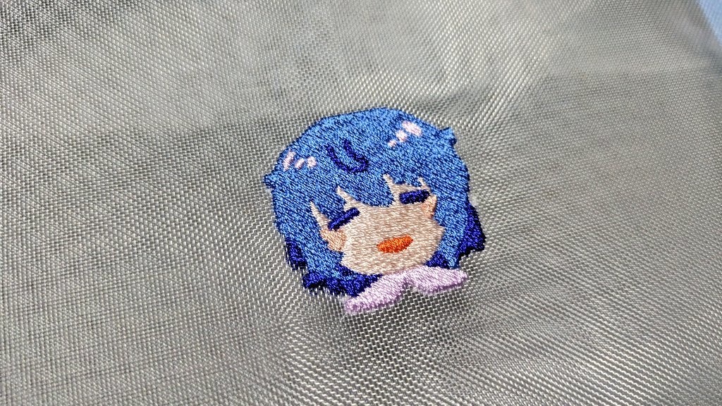 【非匿名発送】刺繍メッシュポーチ