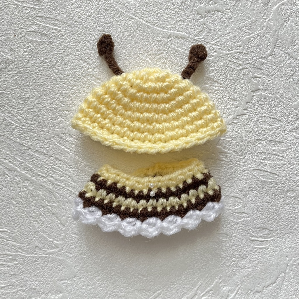 ミツバチ風帽子&ポンチョ