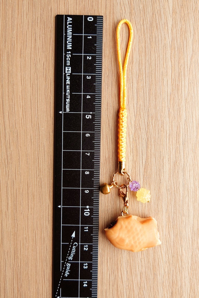 ワンダショの“食べ方たい焼き”キーホルダー・チャーム