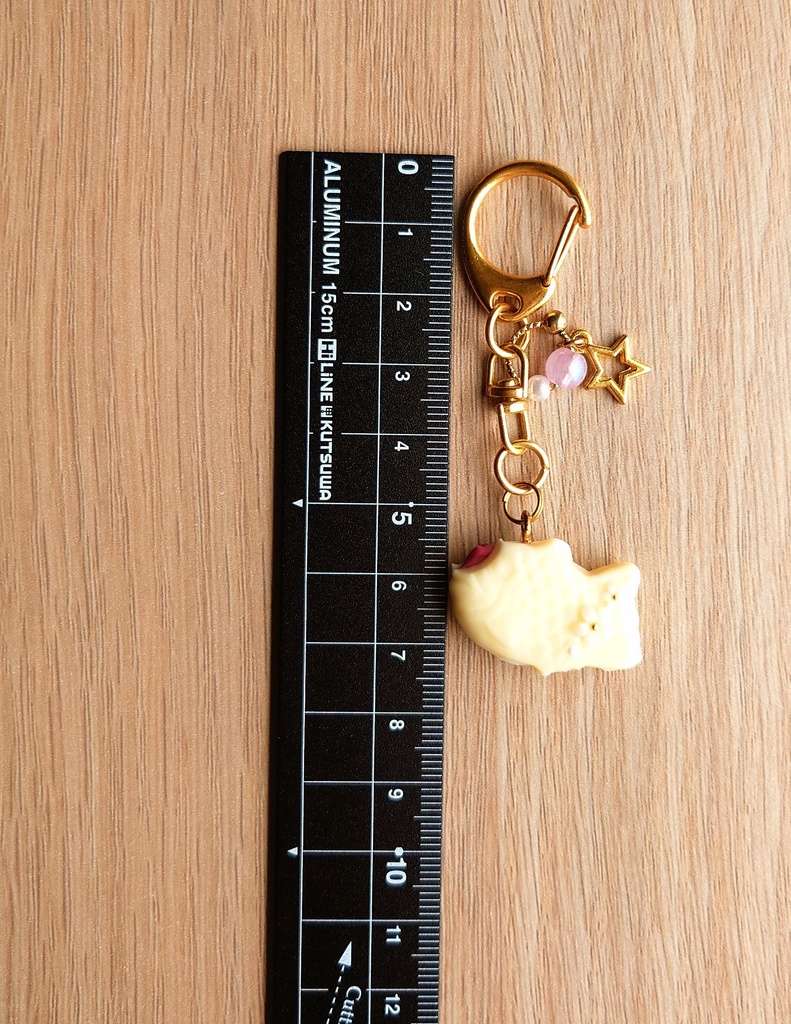 ワンダショの“食べ方たい焼き”キーホルダー・チャーム