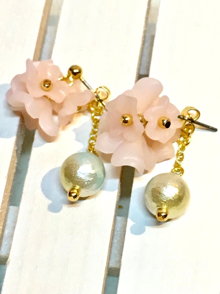 刀剣乱舞『髭切』イメージ花びらピアス