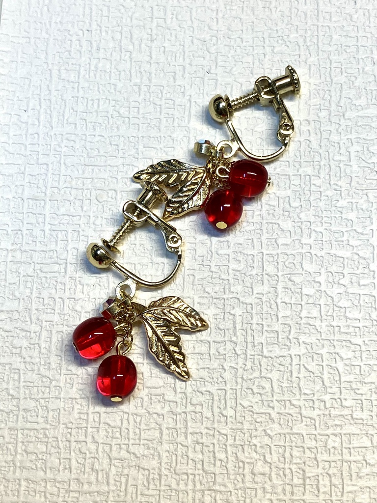 JOJO⭐︎花京院のレロレロイヤリング