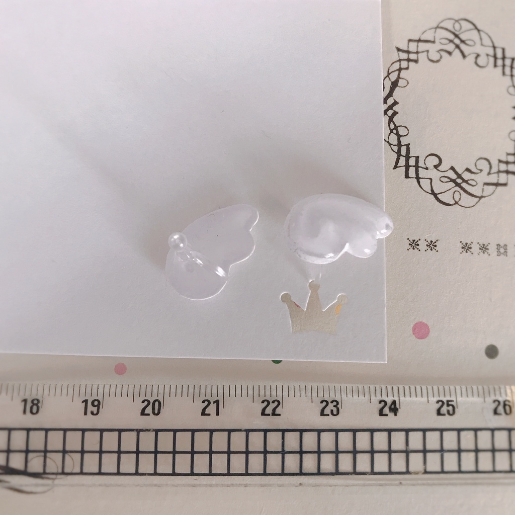 ほくとちゃんの羽のノンホールピアス