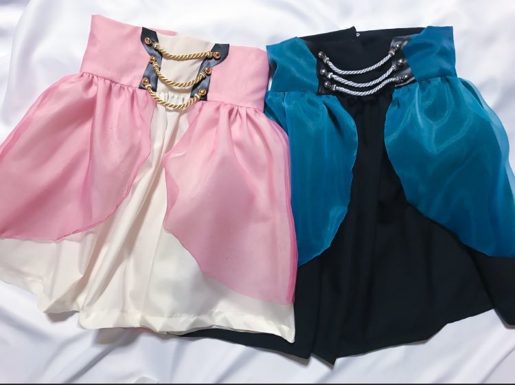 離れずにそばにいたいクラシカルスカート