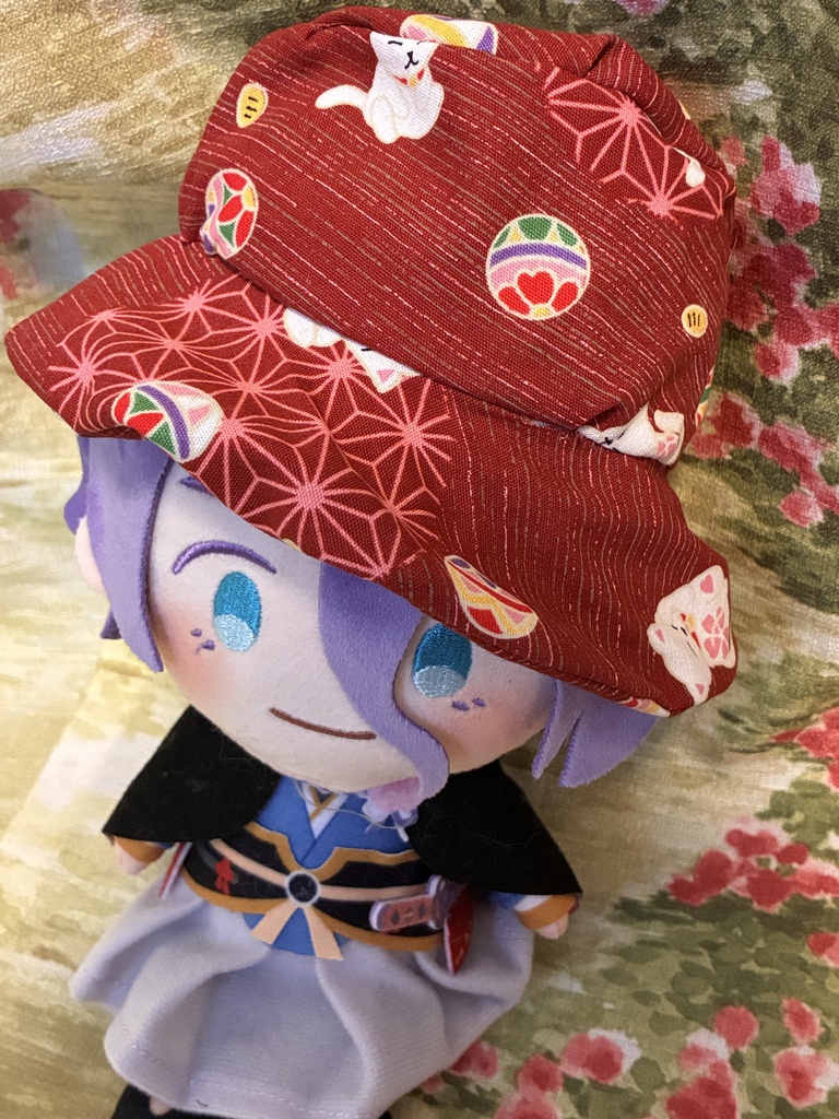 刀剣乱舞わんぱくぬい帽子まねきねこ柄×赤バケットハット
