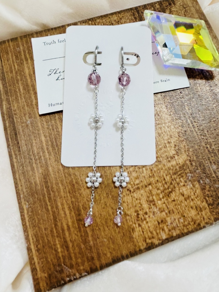 【イヤリング】🦋さんイメージカラー シルバー