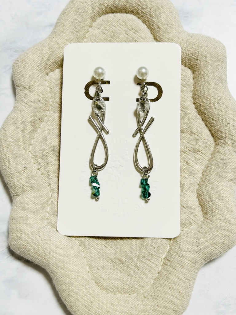 【イヤリング2】🎴ｸﾝイメージカラー シルバー