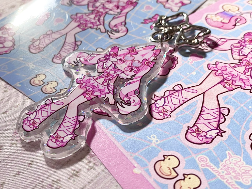 きらきらアクリルキーホルダー👙