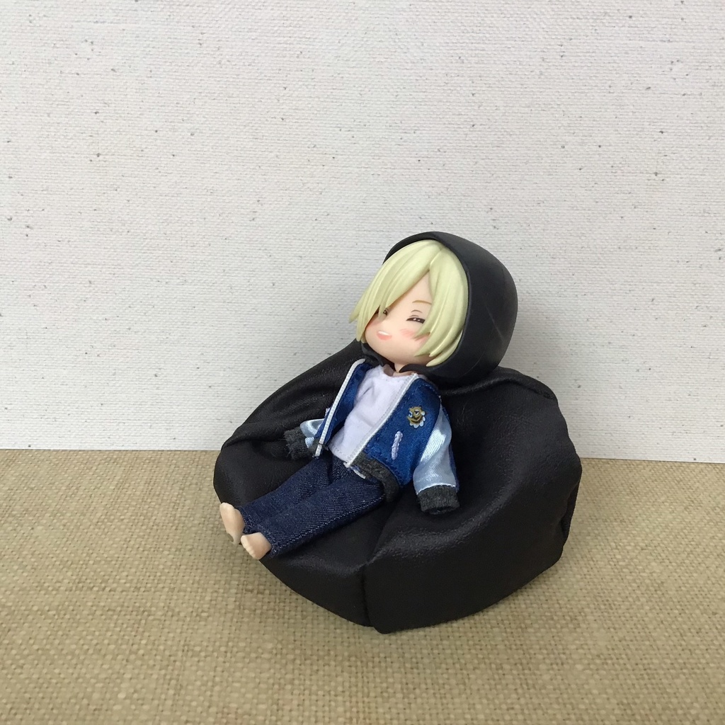 ドールソファ 座れる ビーズクッション レザー調