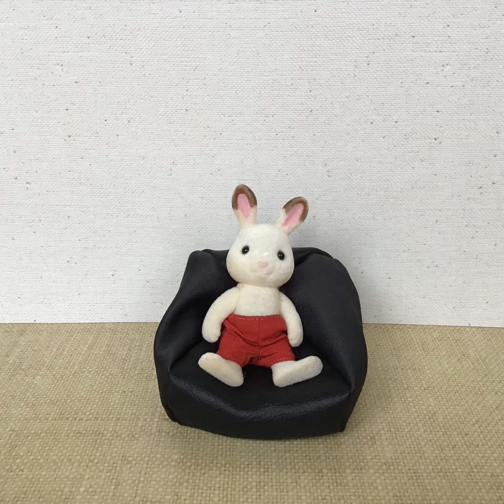 ドールソファ 座れる ビーズクッション レザー調