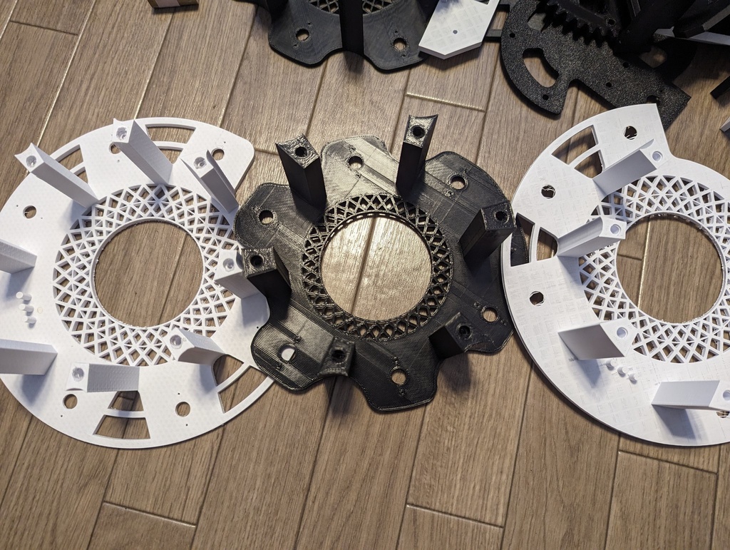 3Dプリンタを用いたロボット(ハルモニア)のパーツ(ジャンク)