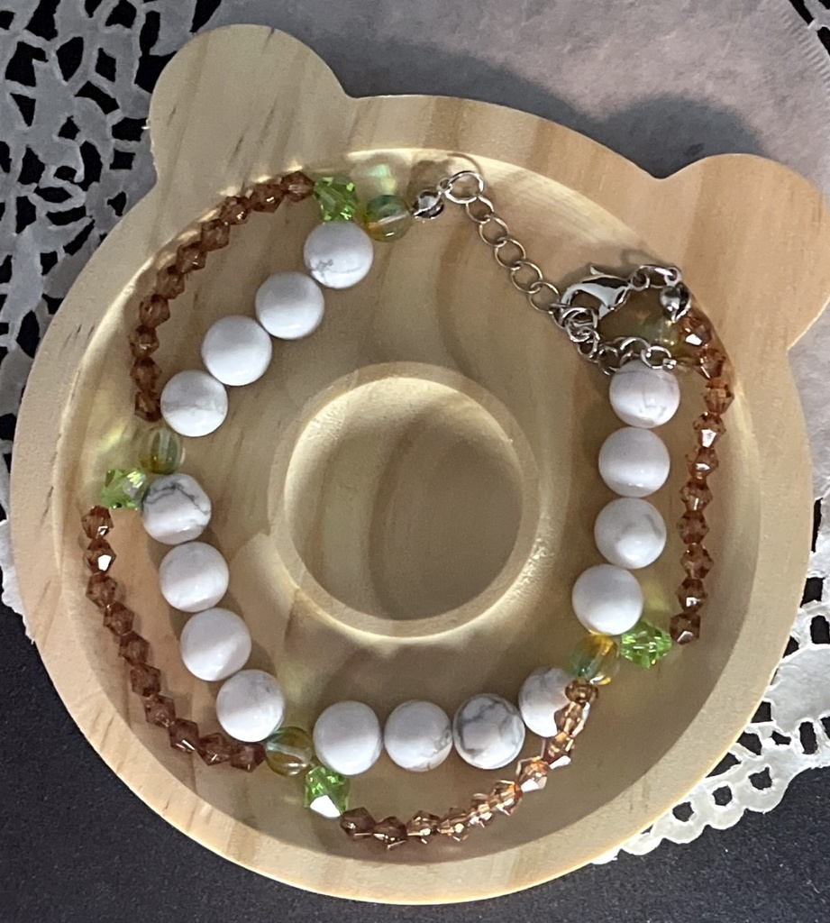 《玉鬘 白》──心を静め、純粋な自分に戻るための天然石ブレスレット。