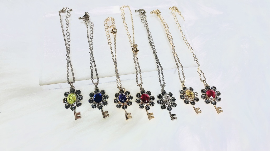 ツイステ ぬいパペ用ネックレス(crystal)