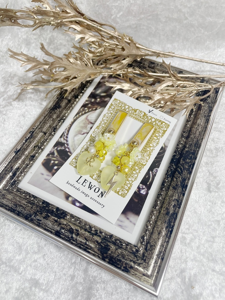 𝐎𝐫𝐢𝐞𝐧𝐬 イメージ earring&pierce