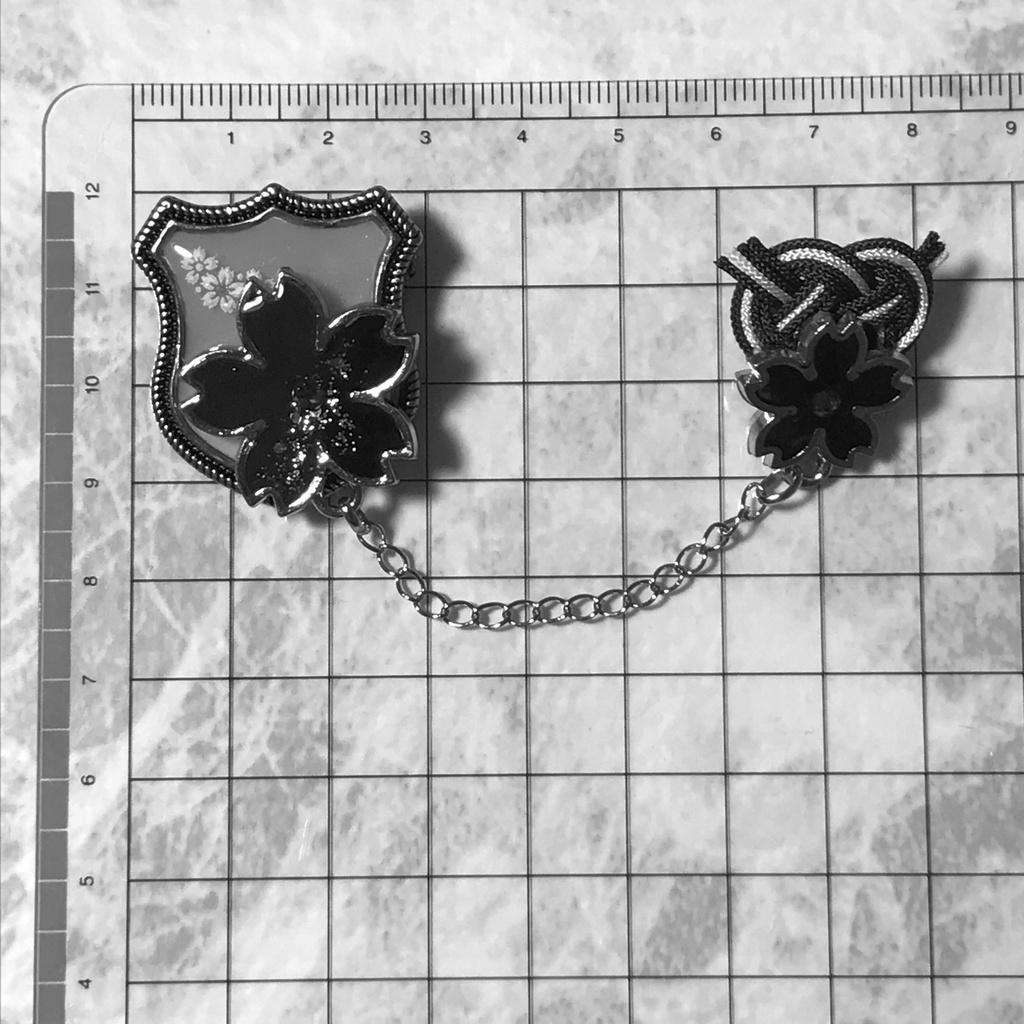 二刀開眼ブローチ