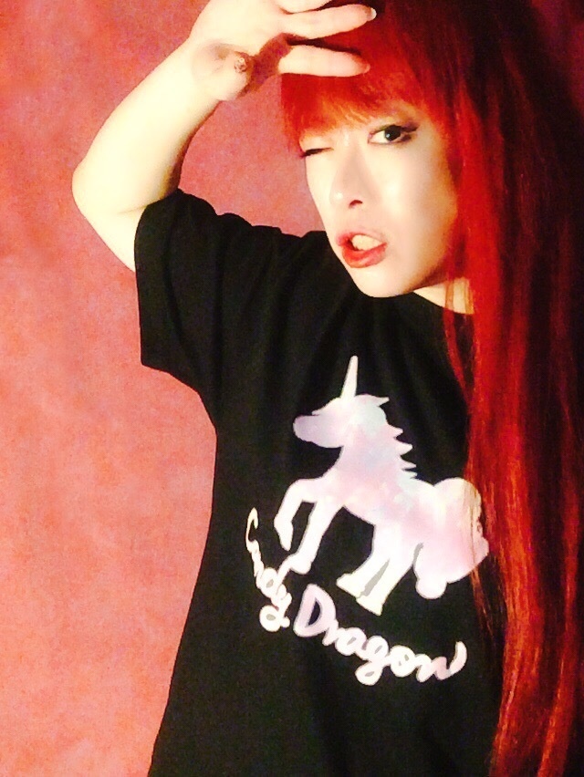 CANDY DRAGON ぴかって守るぜTシャツ[荒ぶる魂を休める黒色🖤]