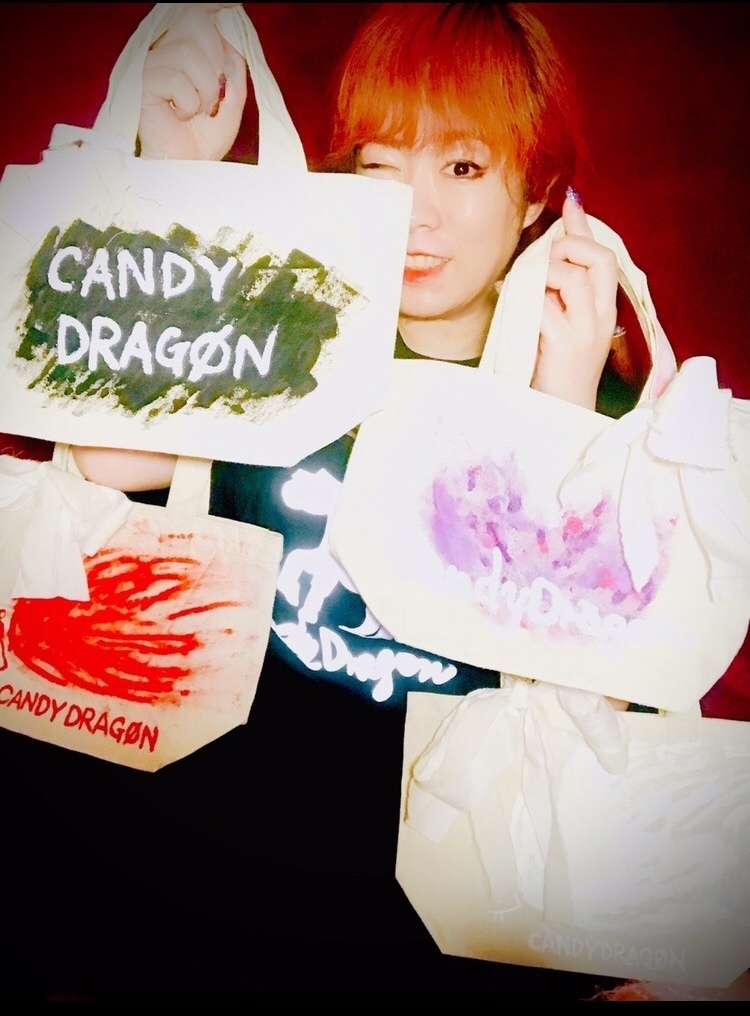 ð¥Œç§å¯ãã»Uãæåºå°ð¥Œäžæè°ã®å
ã¯ä¿¡ããè
ã«ããå°ããªããã¢ããŒã£ð¥ããããŒãããã°ðâšåãã®èµ€ãçŸœæ ¹ã¯ç¡éã®åâšæ°é1ð³âš