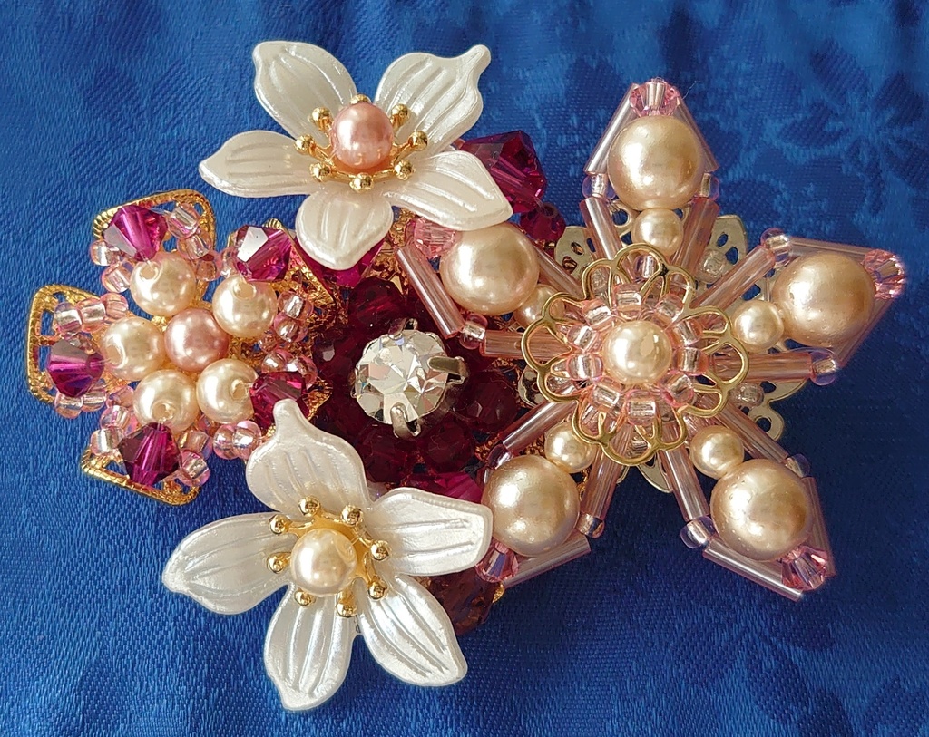 桜花の乙女Ａ（佐久夜姫子イメージブローチ）