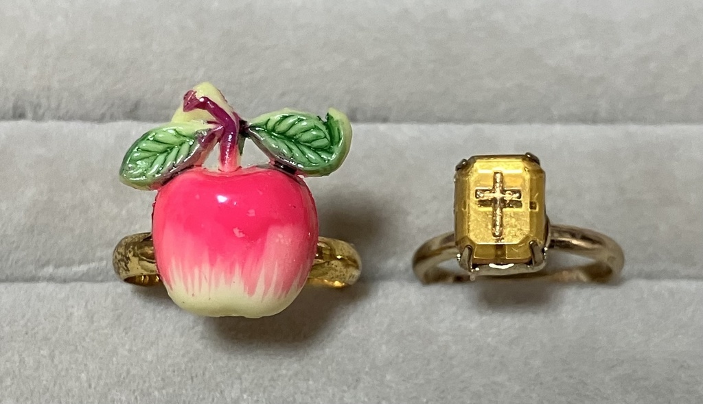 おもちゃの指輪セット