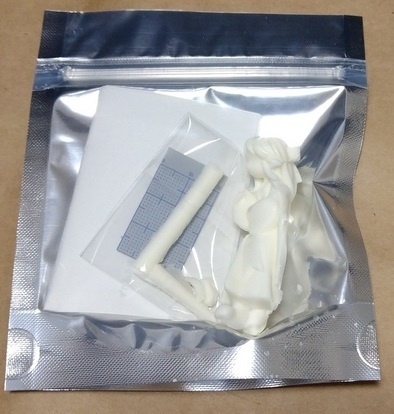 ミニフィギュア「モタレルちゃん」