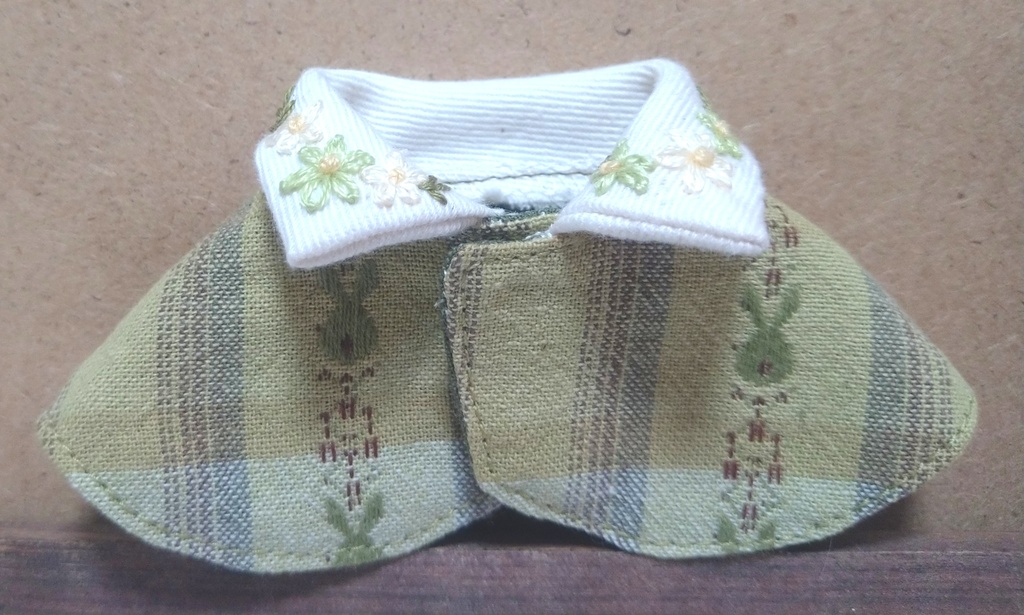 10〜12センチぬい用 うさぎケープ(帽子付き)