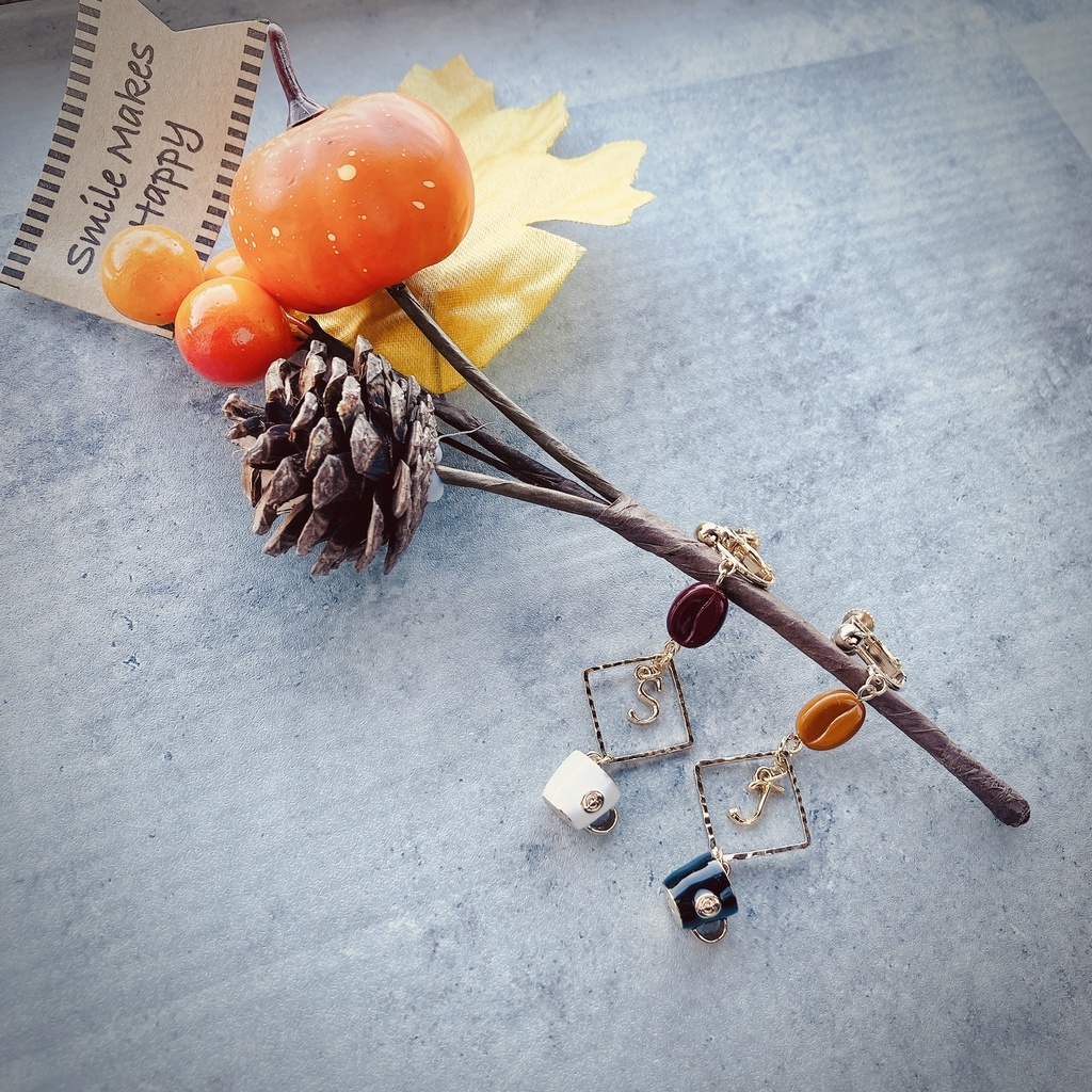 白黒カップのコーヒーイヤリング/ピアス