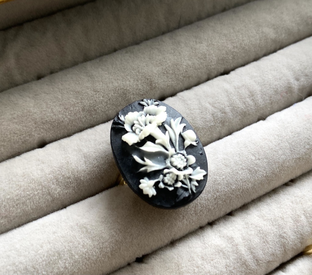 指輪*ジョジョの奇妙な冒険 モチーフアクセ