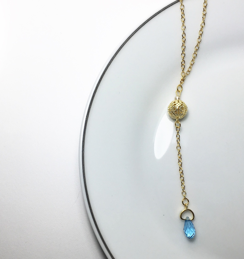 推しを谷間に落とすネックレス Charme シャルム Booth