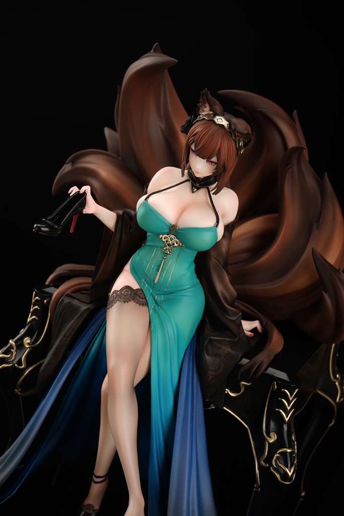 【受注生産】アズールレーン 天城(空母) 玉座落鸞