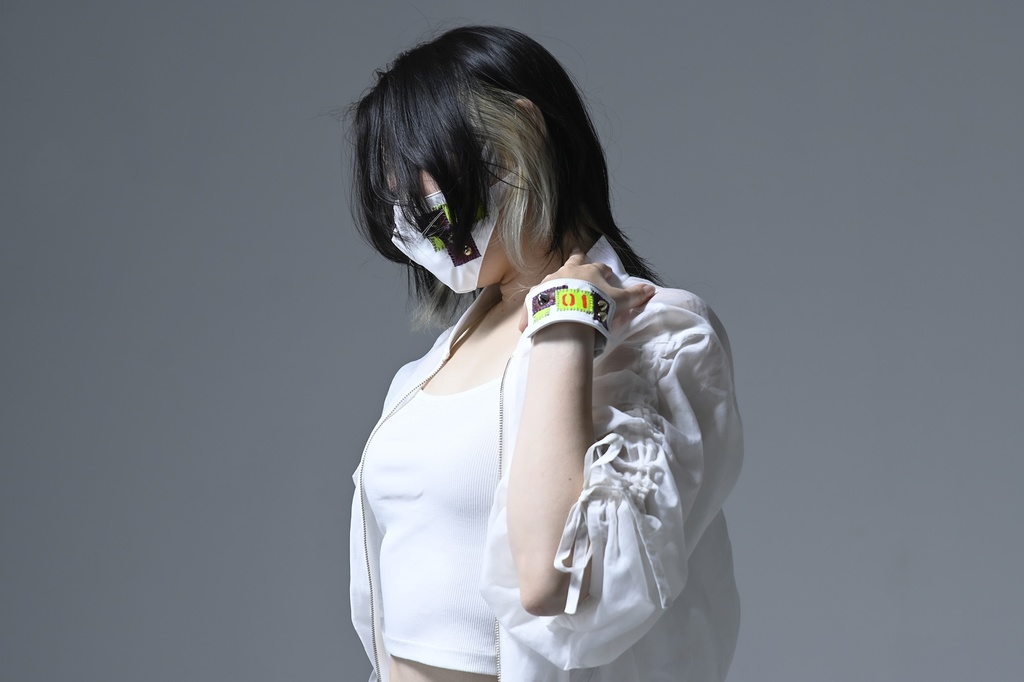 iMiTATiON≒BAND White