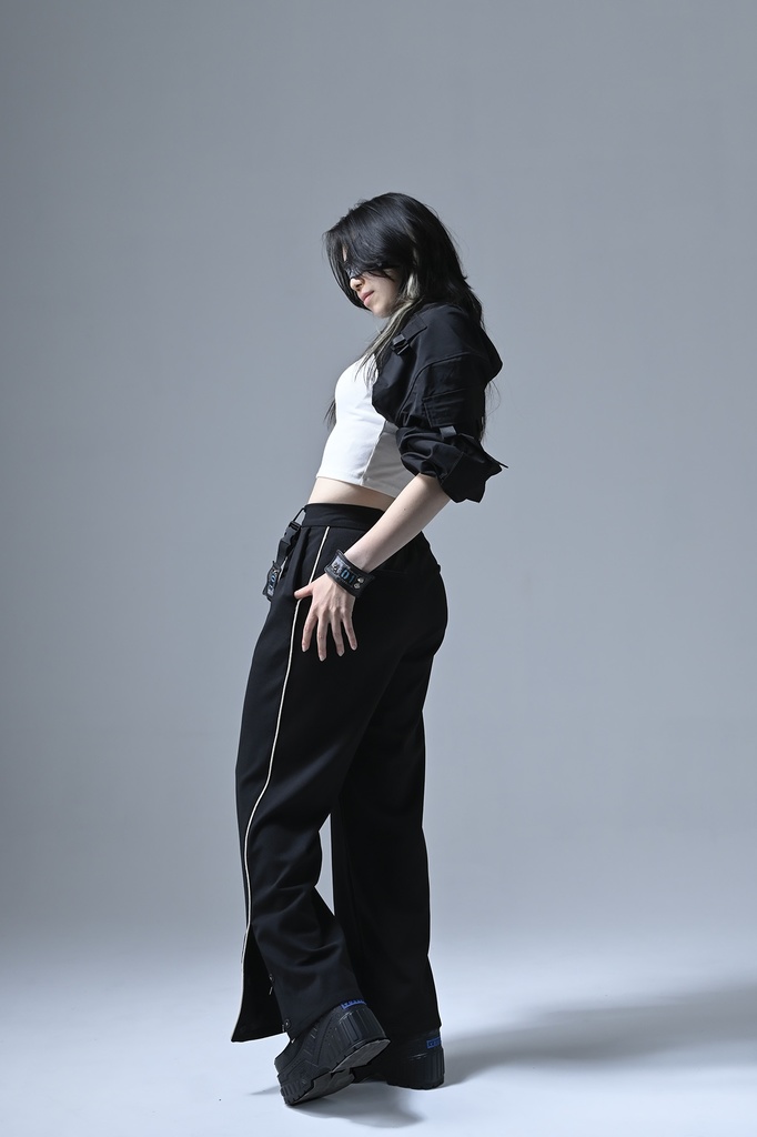 iMiTATiON≒BAND Black