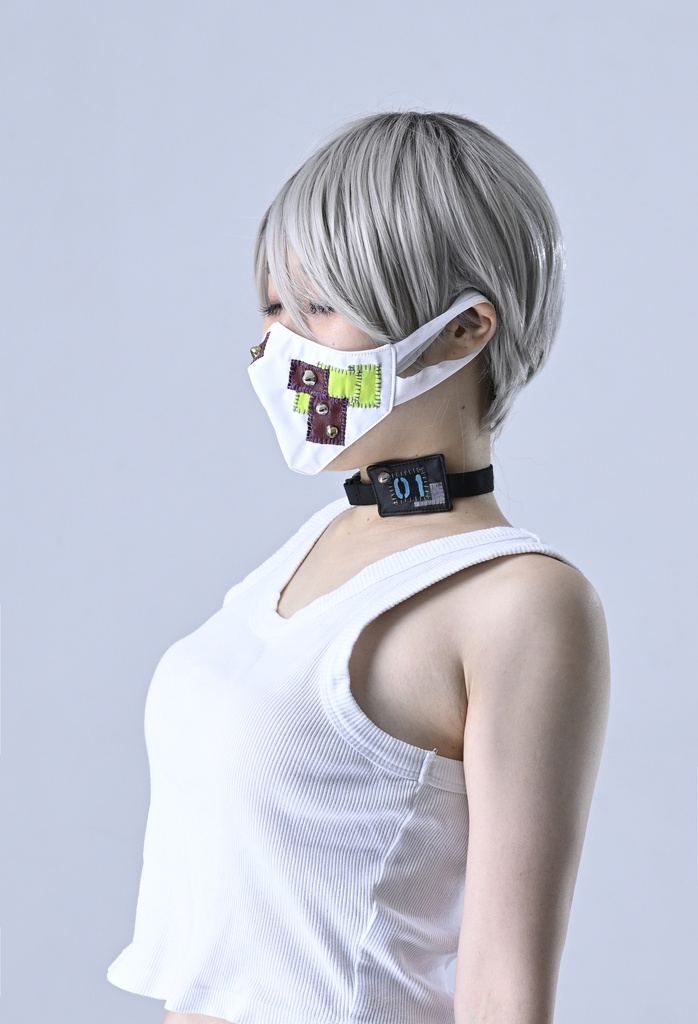 D.L.F. CHOKER