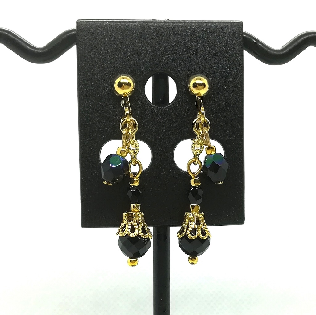 送料込=オニキス☆イヤリング(ピアスに変更可)