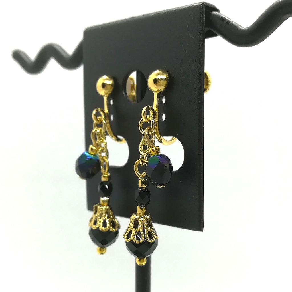 送料込=オニキス☆イヤリング(ピアスに変更可)